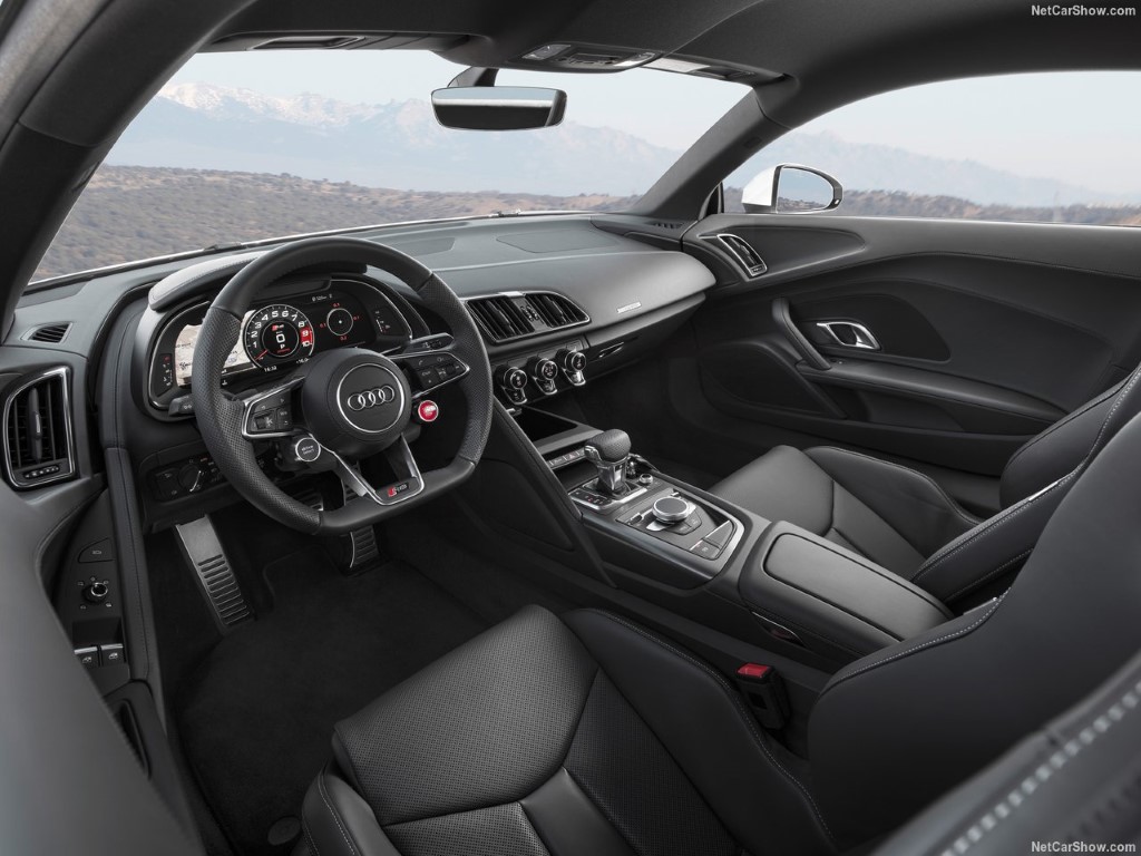 Audi R8 5.2 FSI V10 RWS